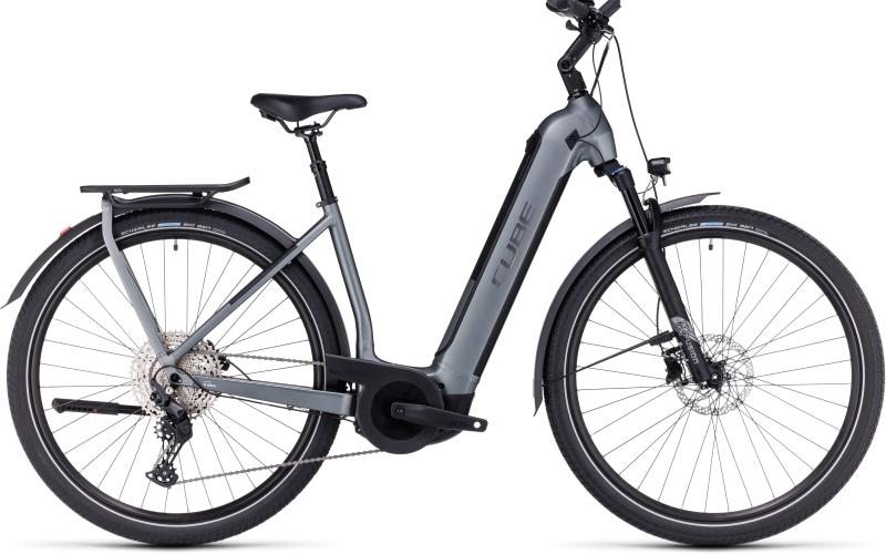 <p>Als er &eacute;&eacute;n fiets is die vrijheid op twee wielen symboliseert, dan is dat wel de Cube Kathmandu Hybrid Pro, met volledig in het frame ge&iuml;ntegreerde Bosch CX-motor en accu. Ziet er niet alleen lekker uit, maar stuurt ook zo.&nbsp;Nu van &euro; 3699,-, met inruil, voor &euro; 3299,-*</p>
